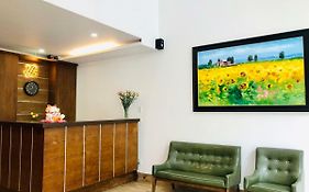 Lila Hotel & Apartments Hung Gia 4